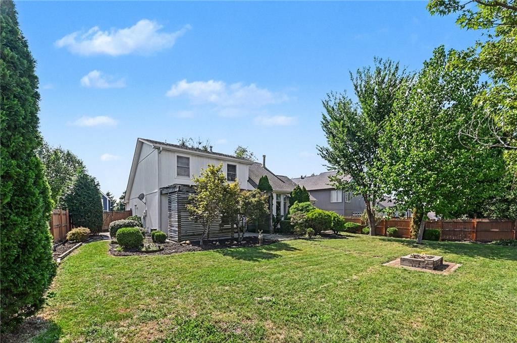 7423 N Wallace Avenue — photo 35