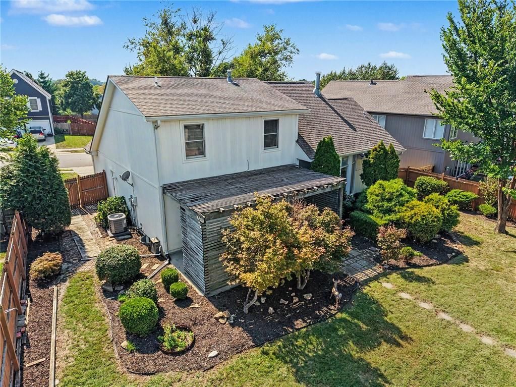 7423 N Wallace Avenue — photo 38