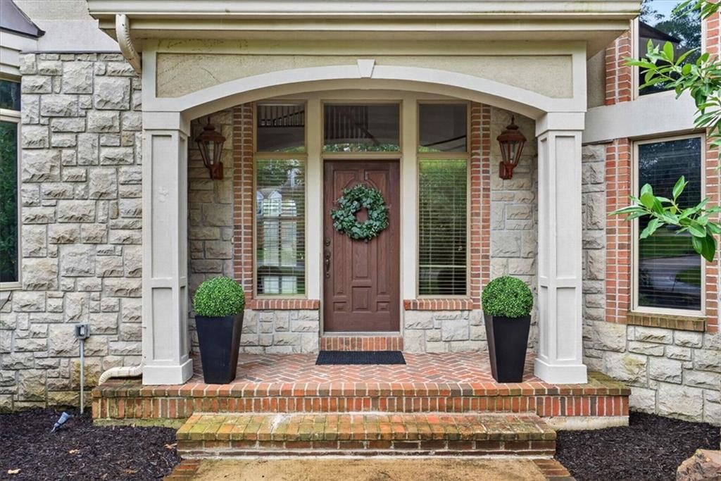1416 Woodbury Drive, Liberty, MO