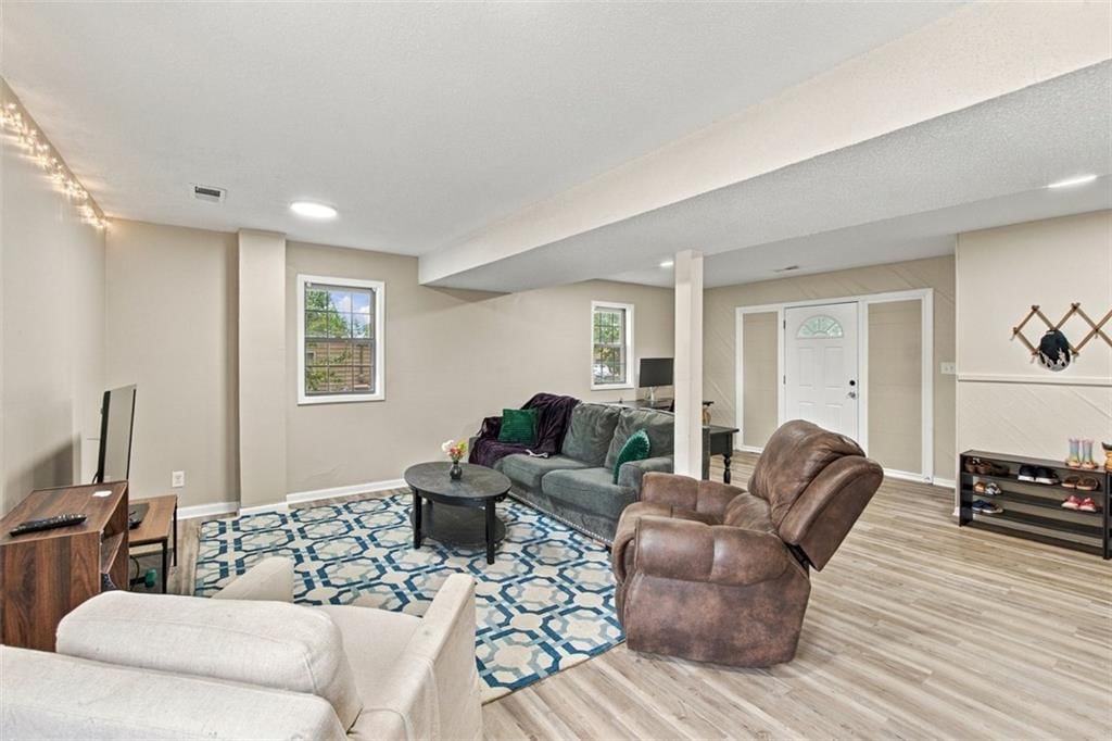 11810 W 79TH Street — photo 6