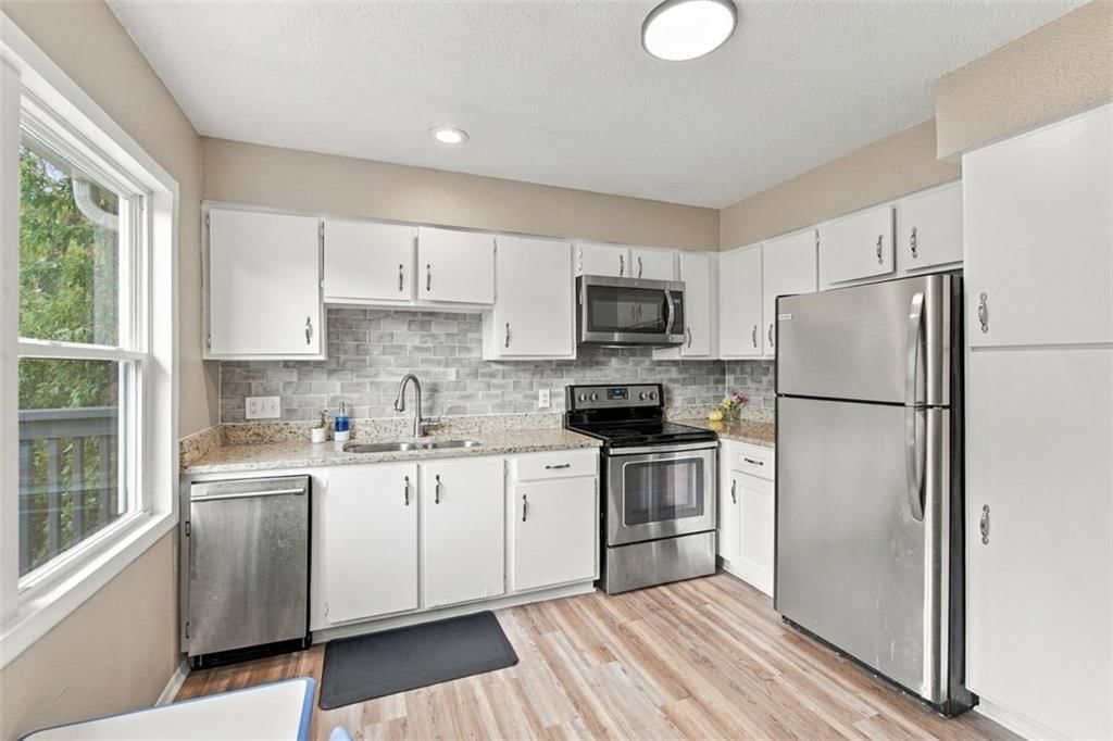 11810 W 79TH Street — photo 15