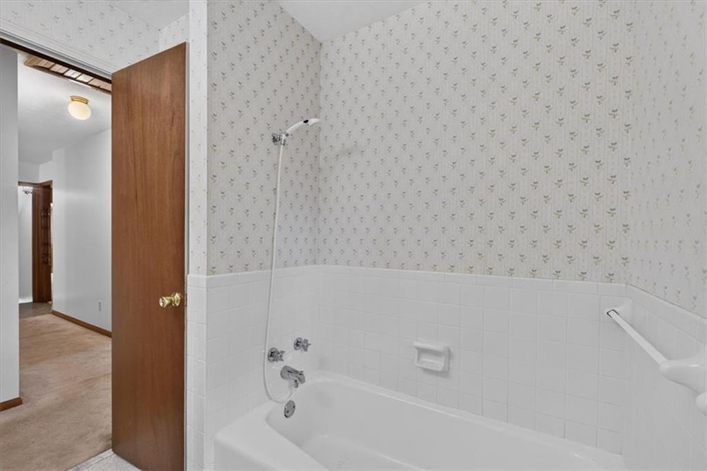 808 NW 10th Street — photo 32