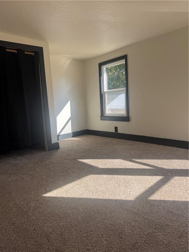 Photo 15 of 27 - 547 Orchard Place, Excelsior Springs, MO 64024
