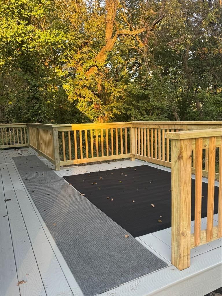 Deck at 547 Orchard Place, Excelsior Springs, MO 64024