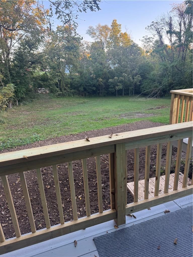 Big backyard at 547 Orchard Place, Excelsior Springs, MO 64024