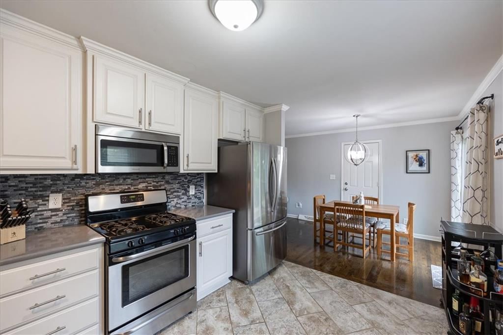 9219 W 100th Street — photo 11