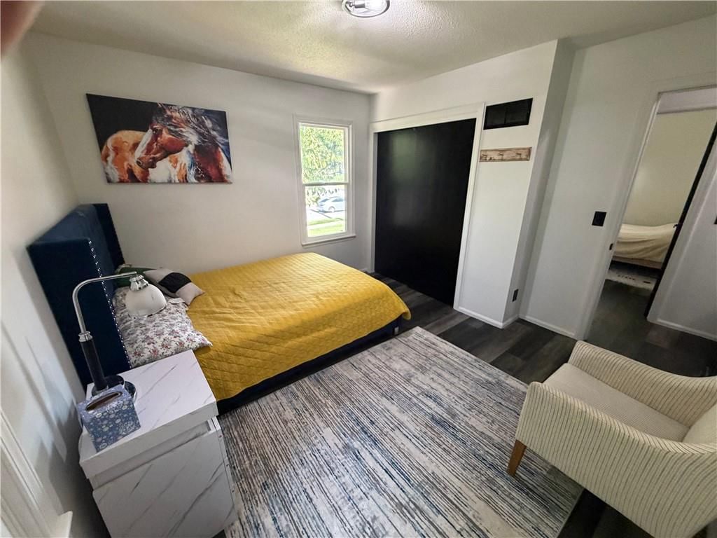 11500 Manchester Avenue — photo 11