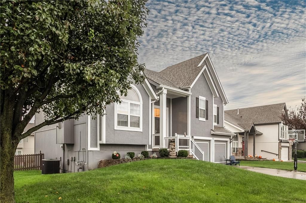7807 NE 112th Street, Kansas City, MO: listing photo 3