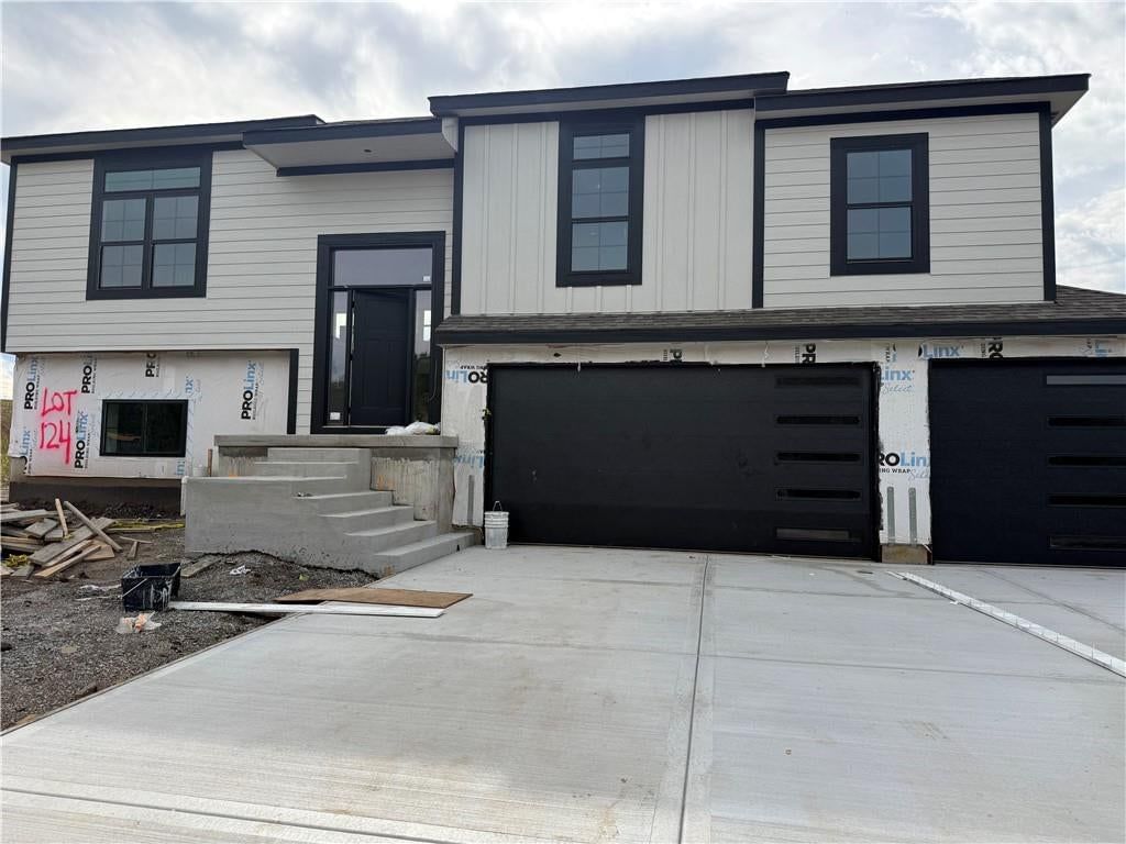 2129 Deerfield Terrace, Liberty, MO: listing photo 2