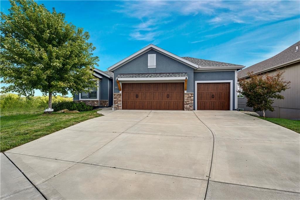 8311 Pickering Street, Lenexa, KS