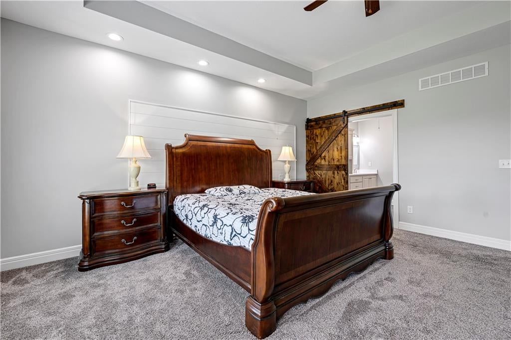 Photo 20 of 40 - 8311 Pickering Street, Lenexa, KS 66227