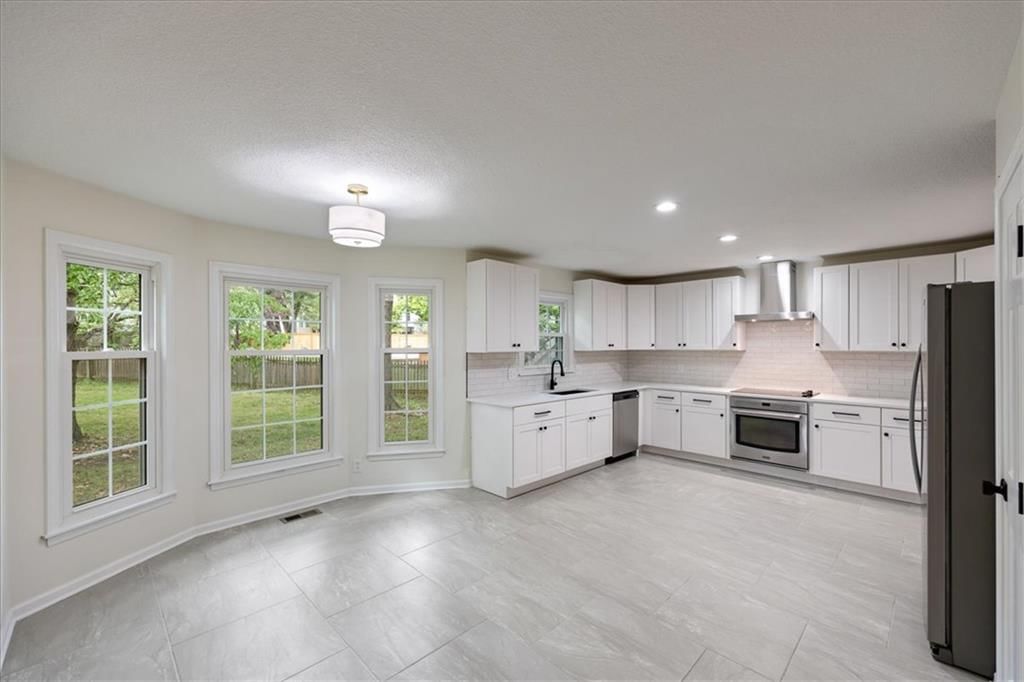 8800 W 115th Street — photo 20