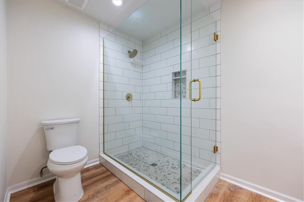 8800 W 115th Street — photo 32