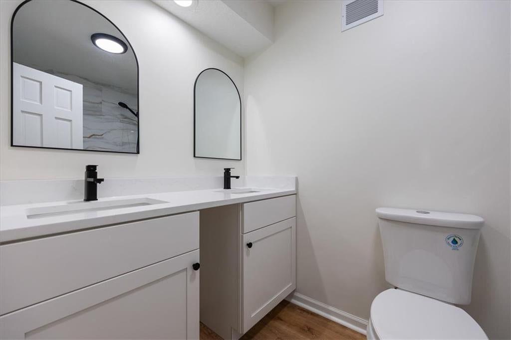 8800 W 115th Street — photo 39