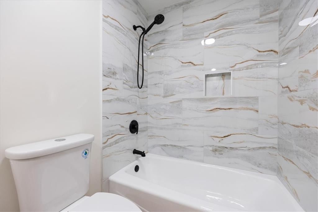 8800 W 115th Street — photo 40