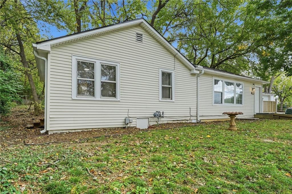 3809 N Spruce Avenue, Kansas City, MO: listing photo 2