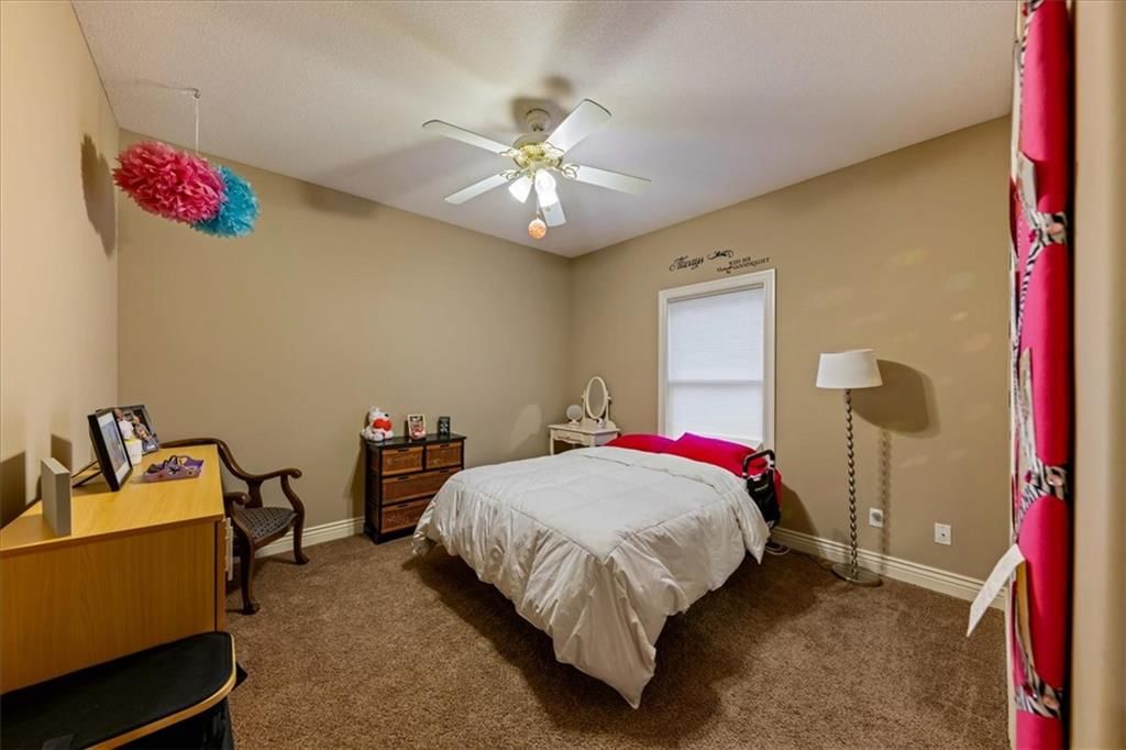 Photo 18 of 44 - 23716 W 52nd Terrace, Shawnee, KS 66226