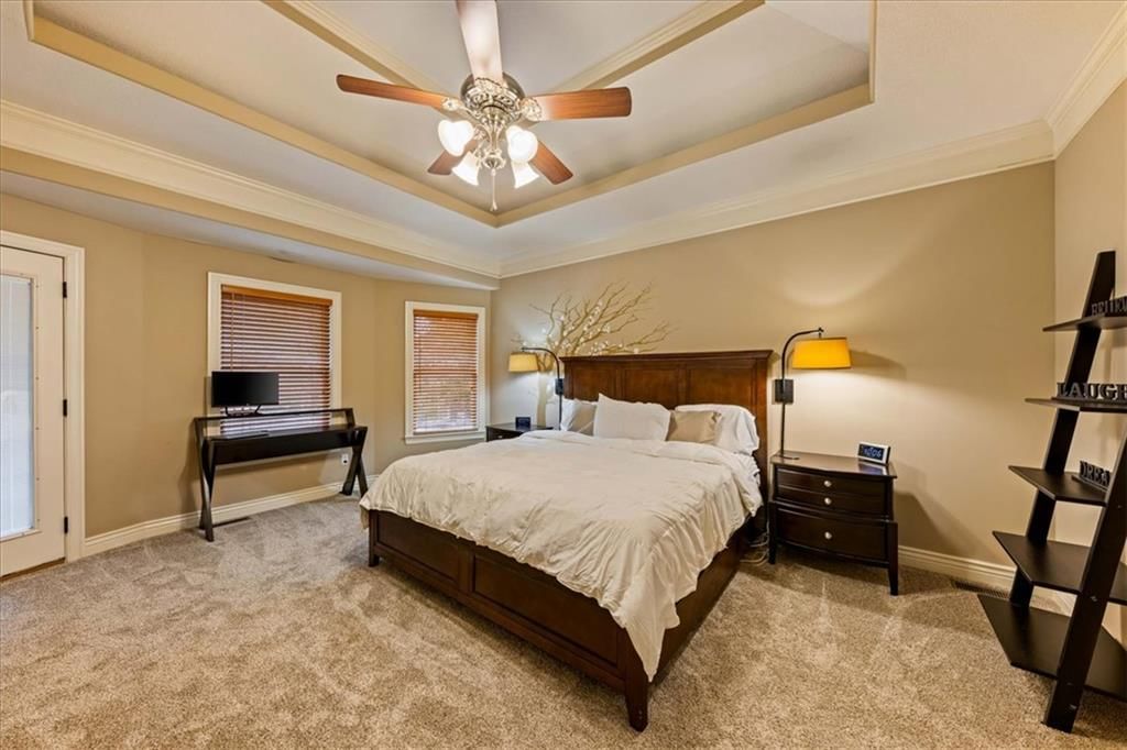 Tray ceiling at 23716 W 52nd Terrace, Shawnee, KS 66226
