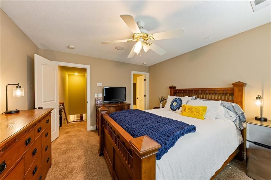 Photo 31 of 44 - 23716 W 52nd Terrace, Shawnee, KS 66226