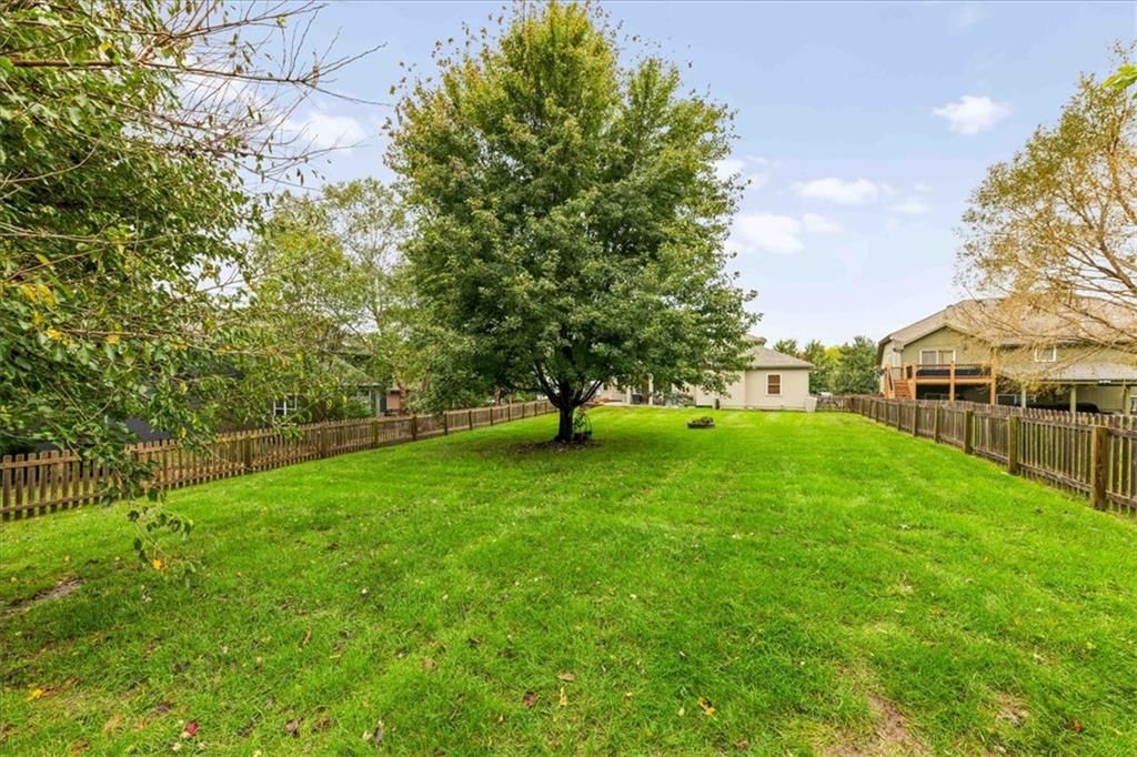 Photo 44 of 44 - 23716 W 52nd Terrace, Shawnee, KS 66226