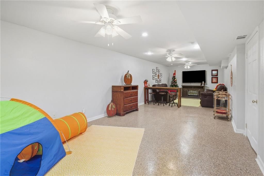 13822 S Hagan Street — photo 29