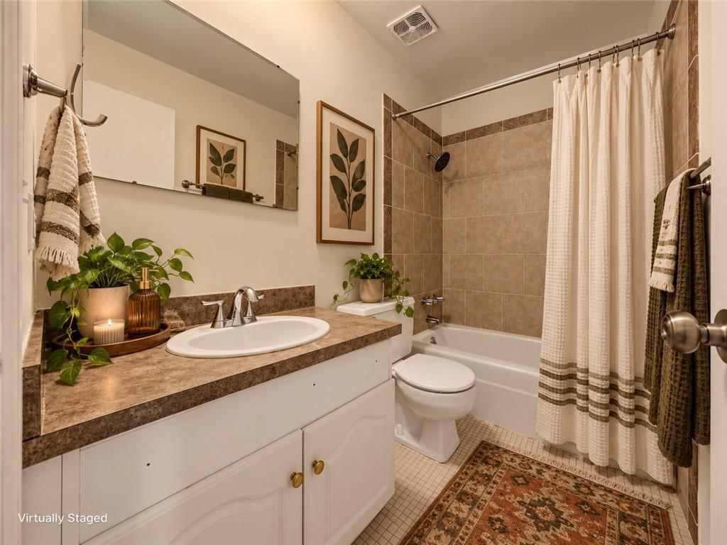 4056 Warwick Boulevard — photo 7