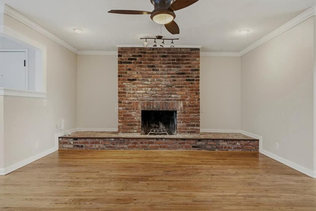4056 Warwick Boulevard — photo 14