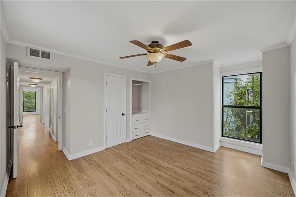 4056 Warwick Boulevard — photo 25