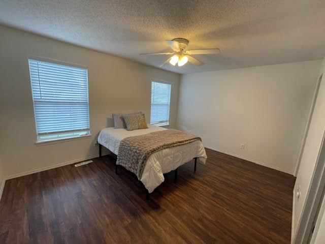 1010 Abby Lane — photo 9
