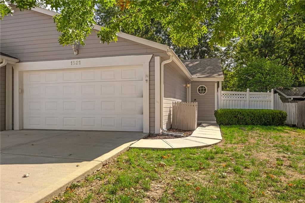 1521 E 123rd Street, Olathe, KS
