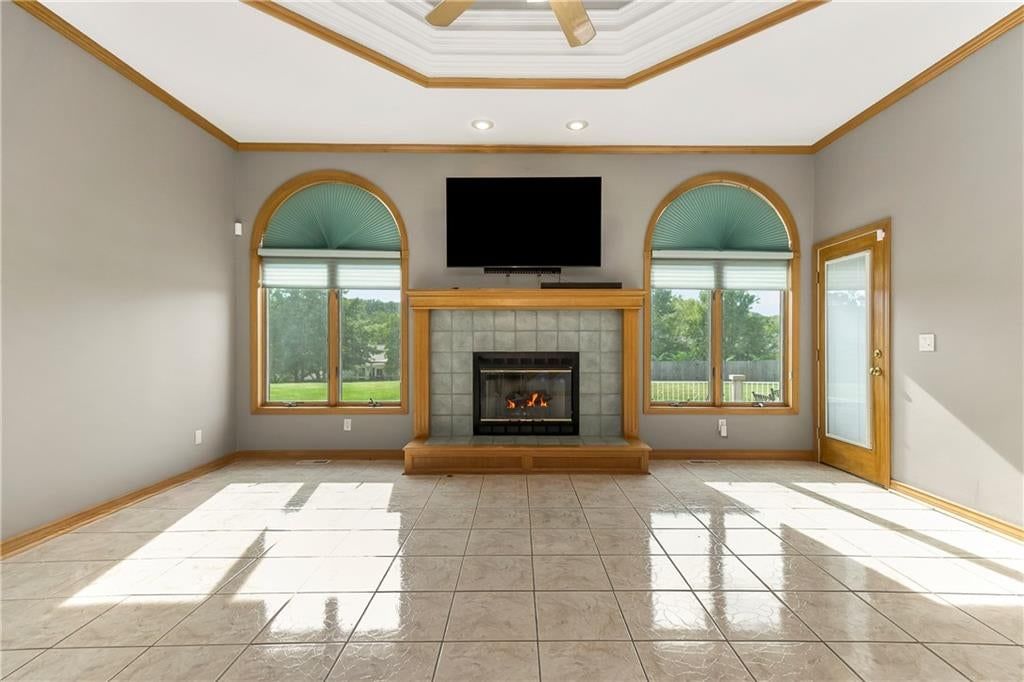 6322 RIDGEWAY Avenue — photo 5
