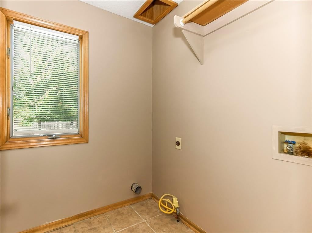 6322 RIDGEWAY Avenue — photo 12