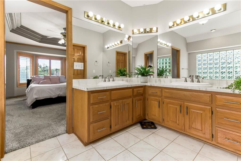 6322 RIDGEWAY Avenue — photo 24