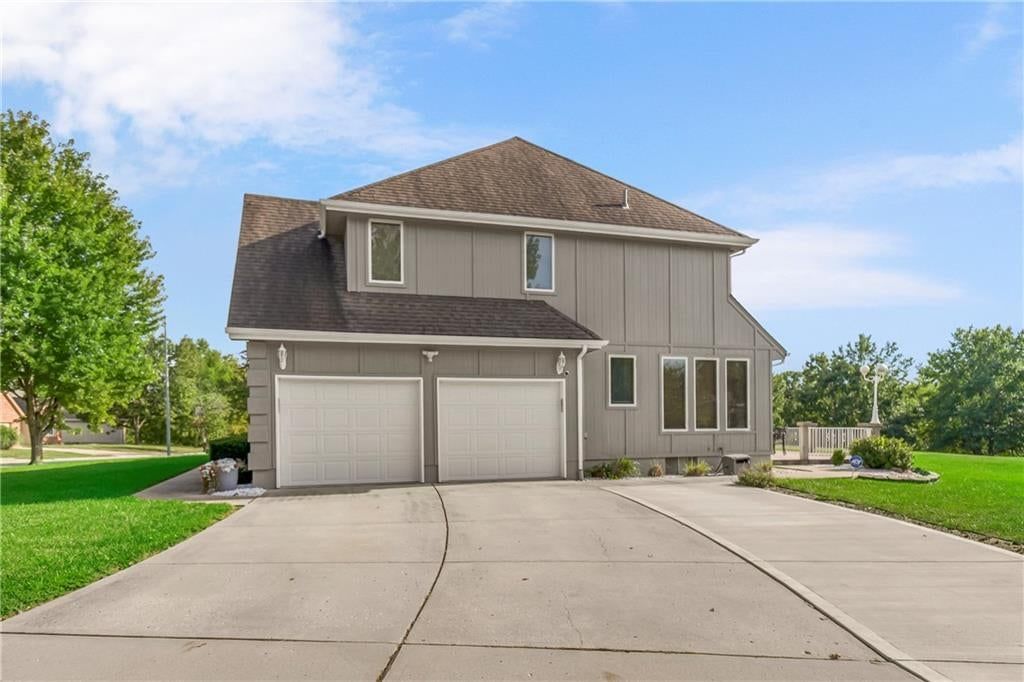 6322 RIDGEWAY Avenue — photo 30
