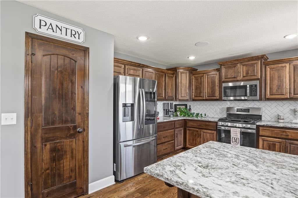 4210 Lake Crest Court — photo 12