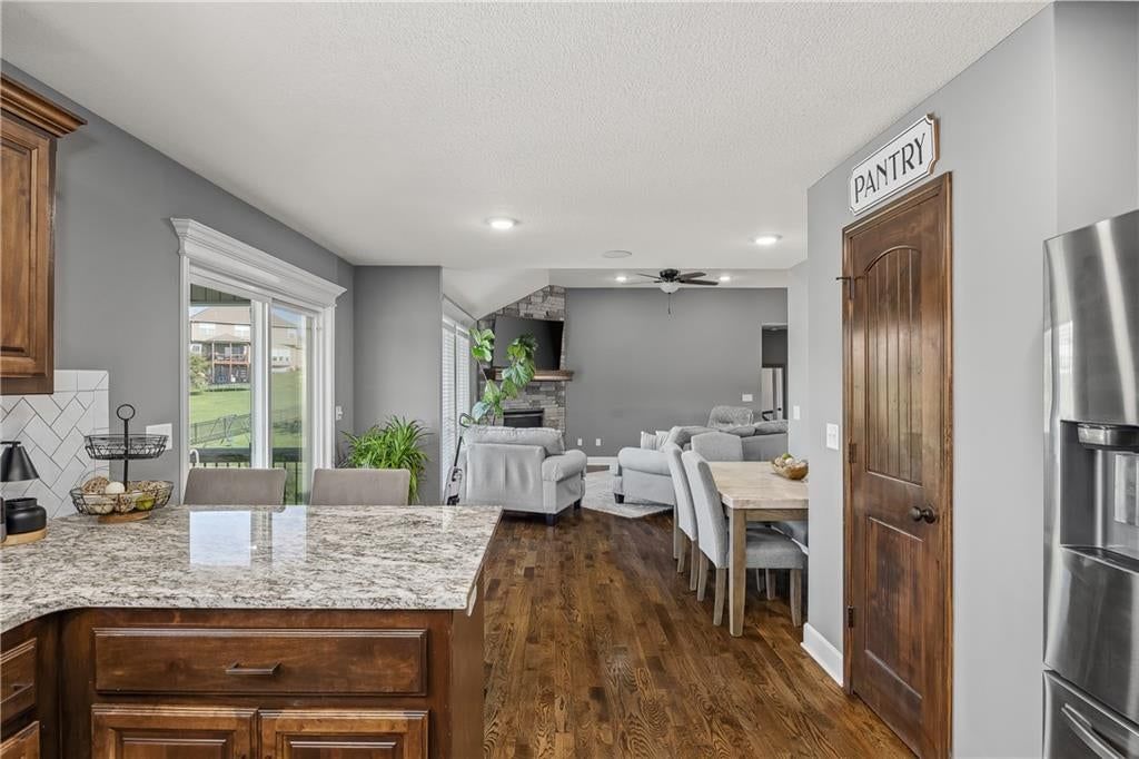 4210 Lake Crest Court — photo 15