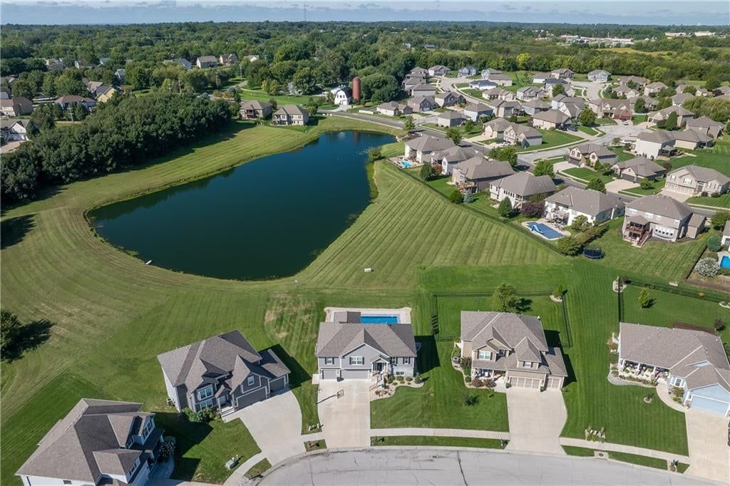 4210 Lake Crest Court — photo 32