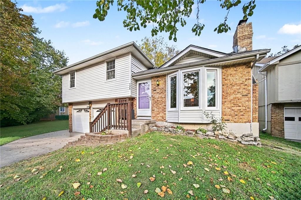 726 Trant Street, Edwardsville, KS: listing photo 3