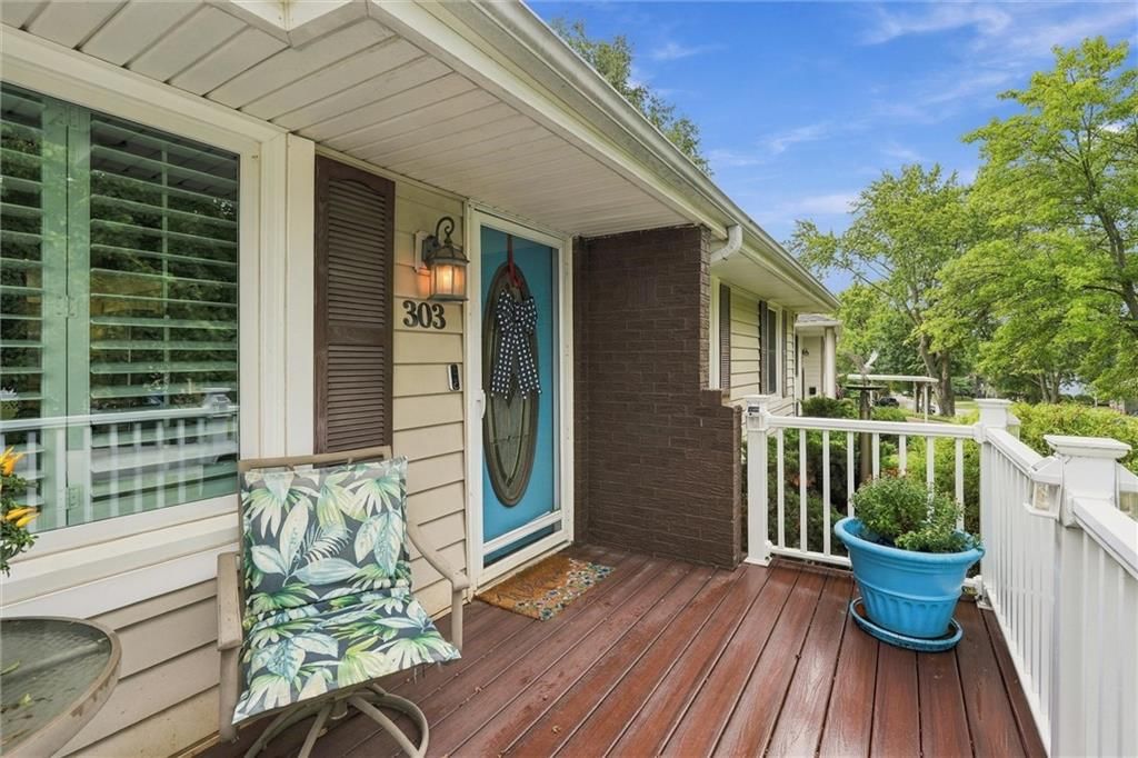 303 SW Marion Lane — photo 5