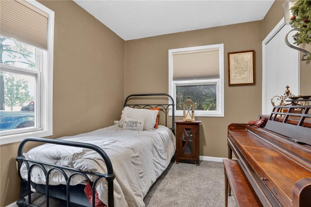 5319 N Woodland Avenue — photo 12