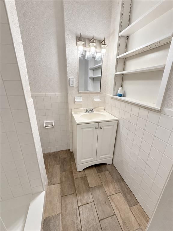 8850 Woodland Drive — photo 9