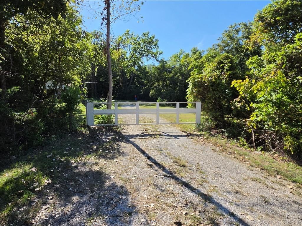 2940 Loring Lane — photo 14