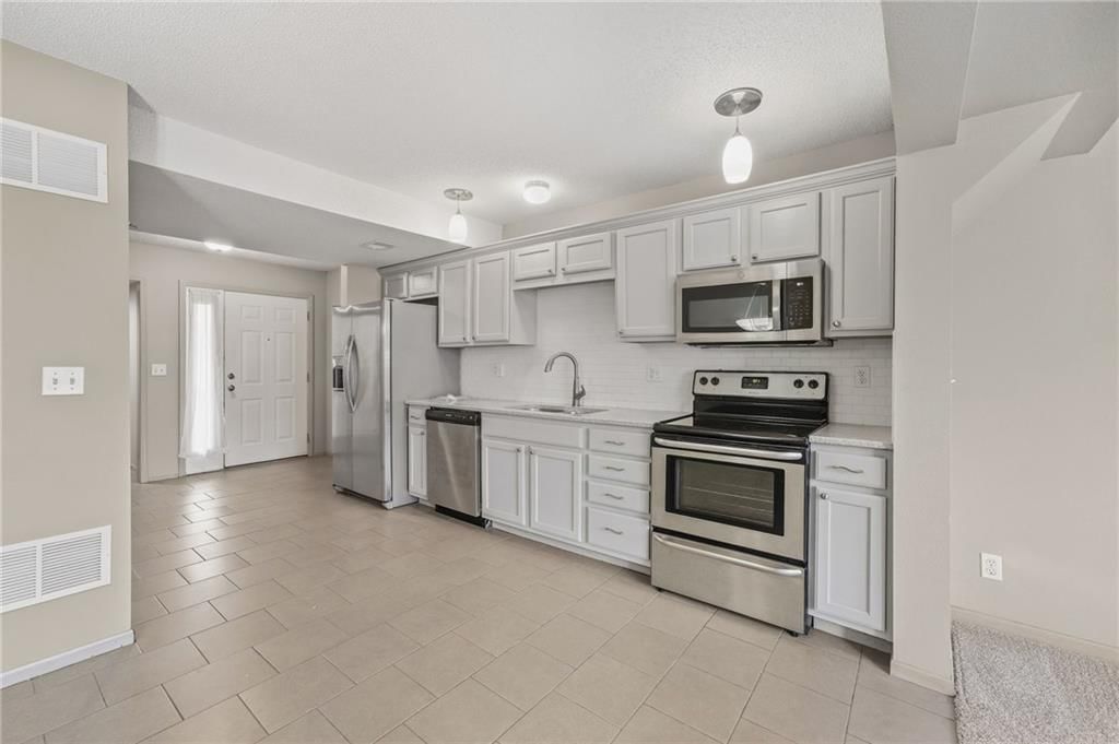 4436 NE 83rd Terrace — photo 9
