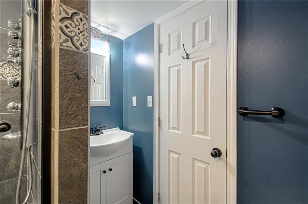 8533 Hall Street — photo 42
