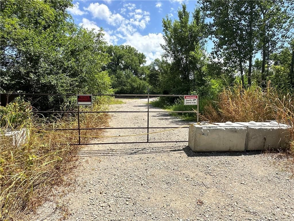 2941 Loring Lane — photo 4
