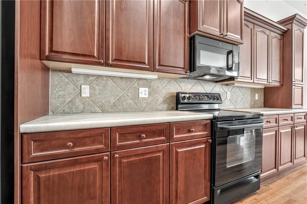 12940 Travis Street — photo 6