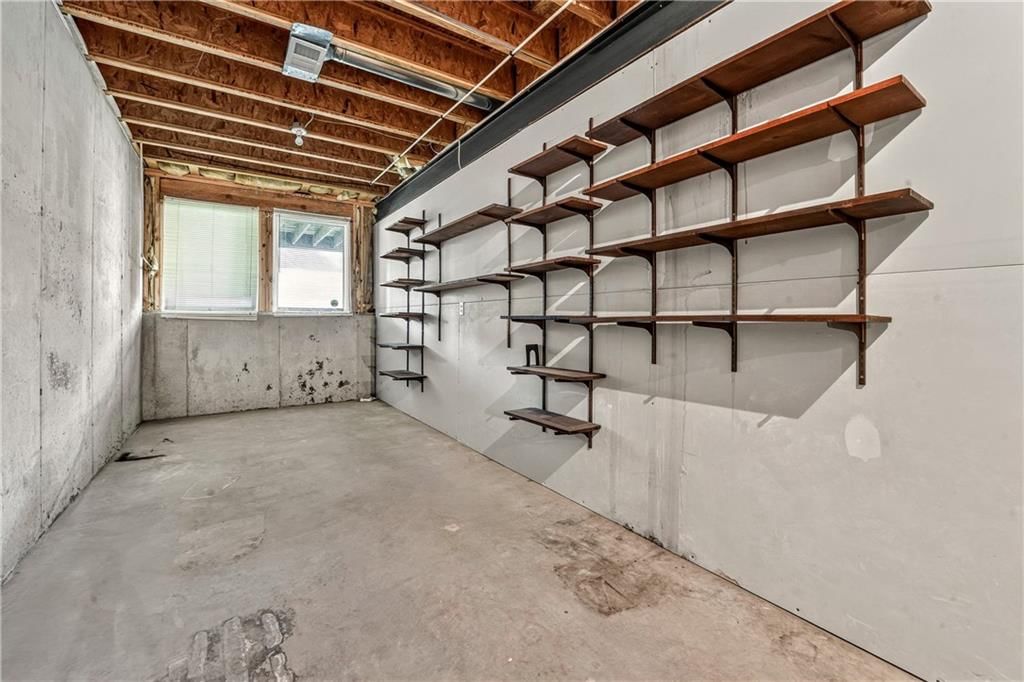 12940 Travis Street — photo 32