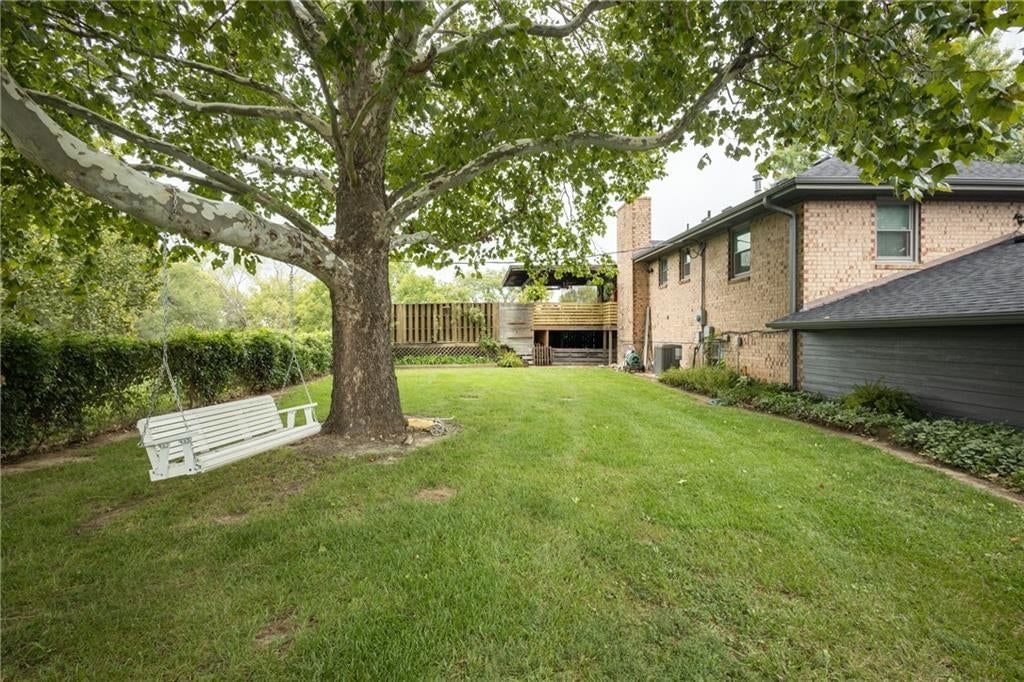 2734 N 99th Street — photo 31