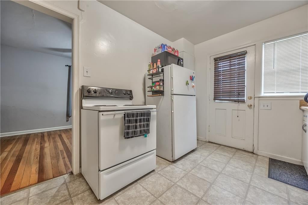 7539 State Line Road — photo 5