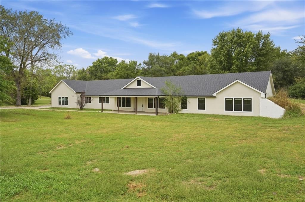 3 Kendi Lane, Belton, MO: listing photo 2